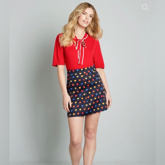 NWT ModCloth Calling All Hearts Mini Skirt - Picture 2 of 5